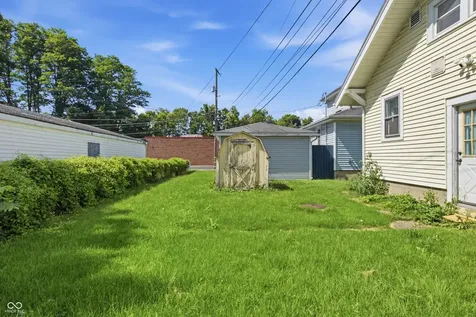 1022 N Grand Avenue Connersville IN 47331