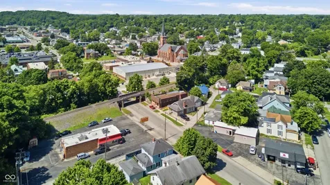 1022 N Grand Avenue Connersville IN 47331