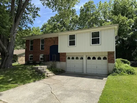 7717 Cambridge Drive Fishers IN 46038