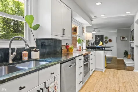 6206 Breamore Road Indianapolis IN 46220
