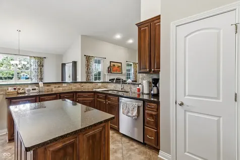 18659 Wychwood Place Noblesville IN 46062