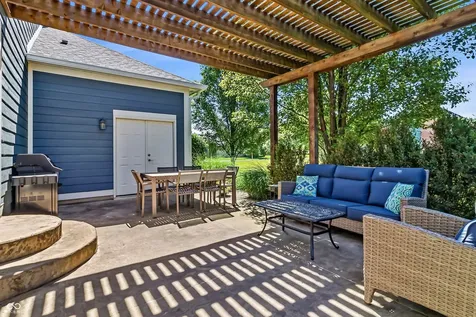 18659 Wychwood Place Noblesville IN 46062