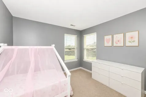 5037 Birmingham Drive Indianapolis IN 46235