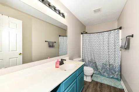 5037 Birmingham Drive Indianapolis IN 46235