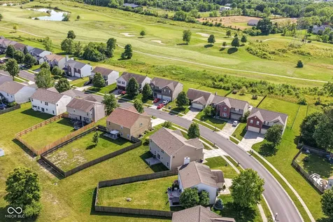 5037 Birmingham Drive Indianapolis IN 46235