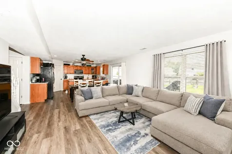 5037 Birmingham Drive Indianapolis IN 46235