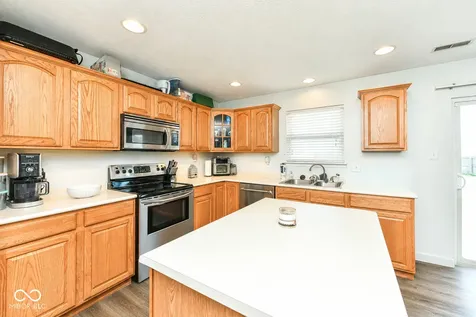 5037 Birmingham Drive Indianapolis IN 46235