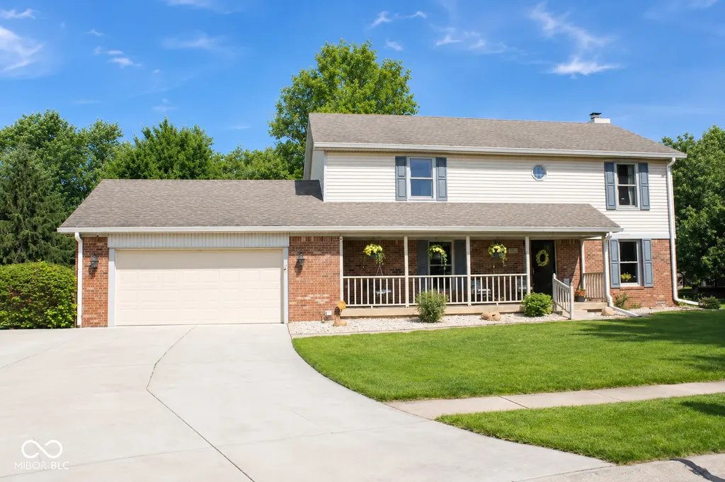 1562 Williamsburg Court Franklin IN 46131