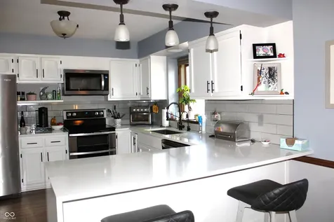 1562 Williamsburg Court Franklin IN 46131