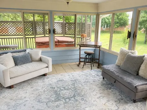 1562 Williamsburg Court Franklin IN 46131