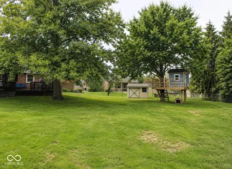 1562 Williamsburg Court Franklin IN 46131