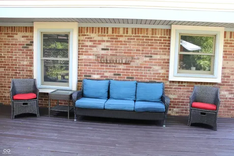 1562 Williamsburg Court Franklin IN 46131