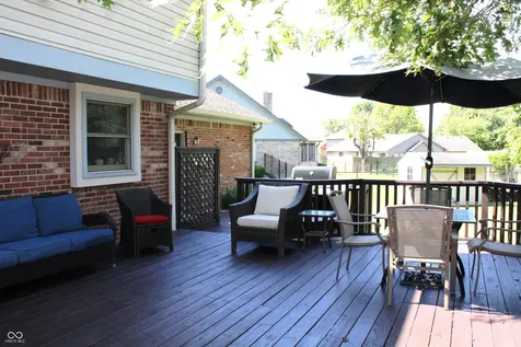 1562 Williamsburg Court Franklin IN 46131