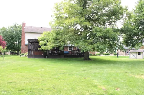 1562 Williamsburg Court Franklin IN 46131
