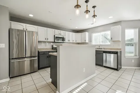 8189 Admirals Landing Place Indianapolis IN 46236