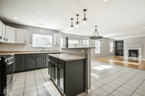 8189 Admirals Landing Place Indianapolis IN 46236