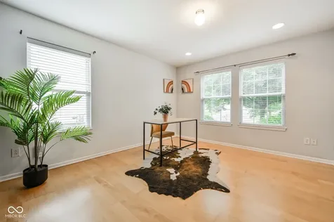 8189 Admirals Landing Place Indianapolis IN 46236