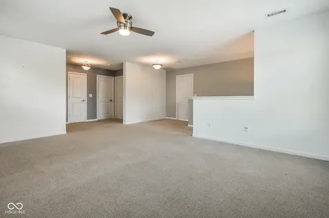 8189 Admirals Landing Place Indianapolis IN 46236