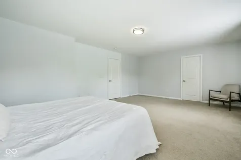 8189 Admirals Landing Place Indianapolis IN 46236
