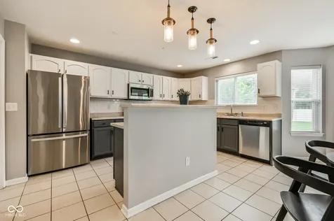 8189 Admirals Landing Place Indianapolis IN 46236