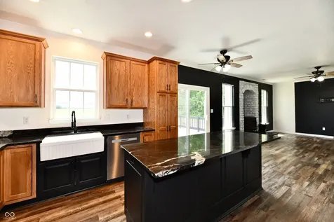 10127 W 500 S Kirklin IN 46050