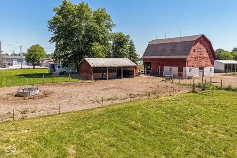 8275 E 216th Street Cicero IN 46034