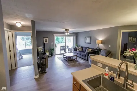5011 Opal Ridge Lane Indianapolis IN 46237