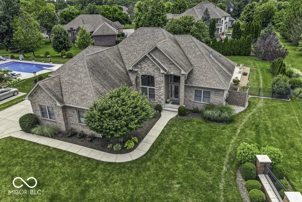 1006 Old Eagle Way Greenwood IN 46143