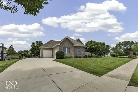 1006 Old Eagle Way Greenwood IN 46143