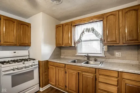 2302 S Randolph Street Indianapolis IN 46203