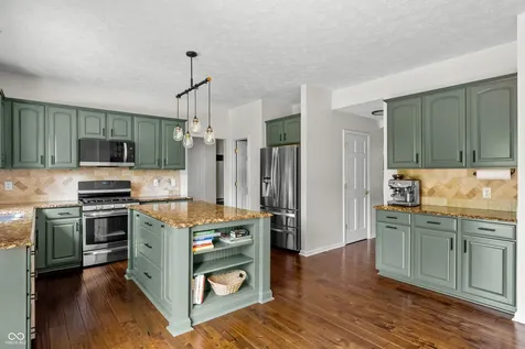 8753 Lily Court Zionsville IN 46077
