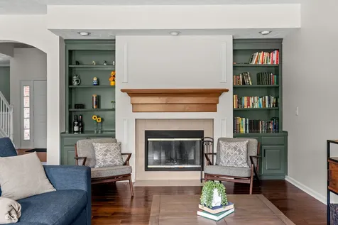 8753 Lily Court Zionsville IN 46077