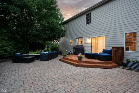 8753 Lily Court Zionsville IN 46077