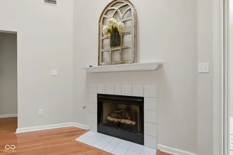 5813 Spruce Knoll Court Indianapolis IN 46220