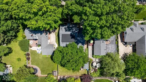 7024 Broadway Indianapolis IN 46220