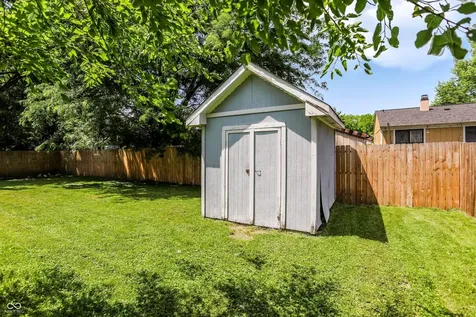 3724 W 42nd Terrace W Indianapolis IN 46228