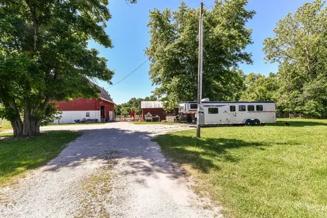 8275 E 216th Street Cicero IN 46034