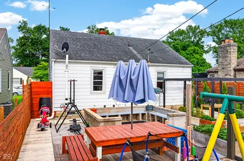 2327 Gilmore Street Columbus IN 47201