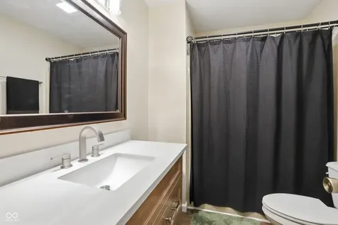 4209 Lakefield Court Indianapolis IN 46254