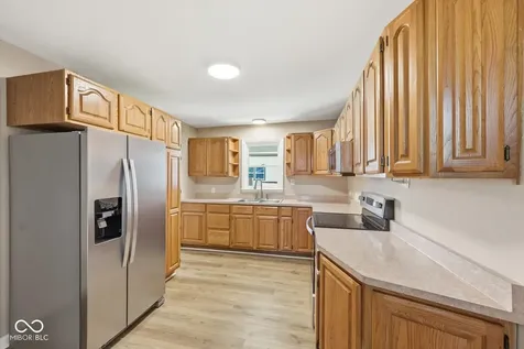 206 W Walnut Street Waldron IN 46182