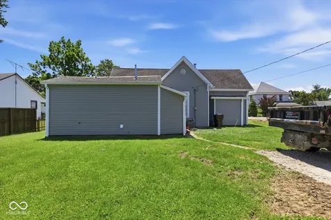 206 W Walnut Street Waldron IN 46182