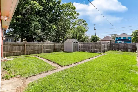 1028 N Tuxedo Street Indianapolis IN 46201