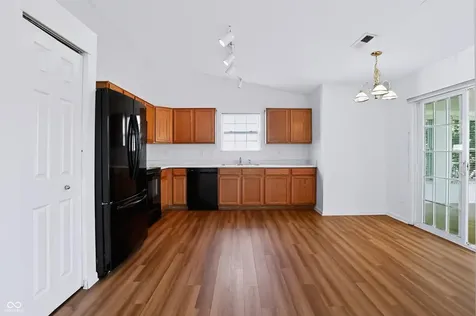 6904 N Laredo Drive Mccordsville IN 46055