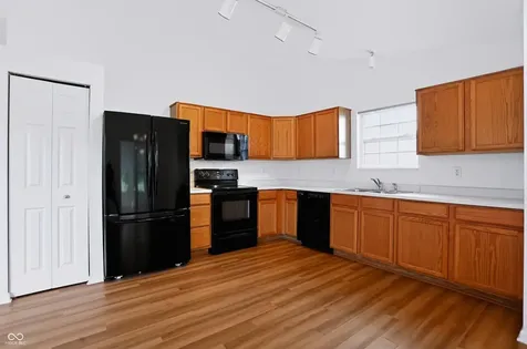 6904 N Laredo Drive Mccordsville IN 46055