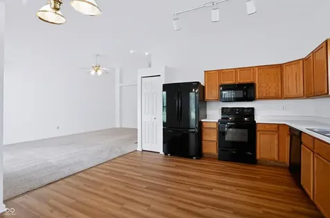 6904 N Laredo Drive Mccordsville IN 46055