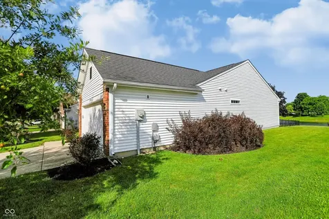 6904 N Laredo Drive Mccordsville IN 46055
