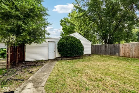 4730 Stratford Indianapolis IN 46201