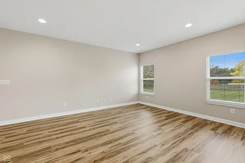 2024 Autumn Faith Way Avon IN 46123