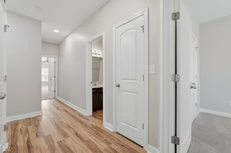 2024 Autumn Faith Way Avon IN 46123
