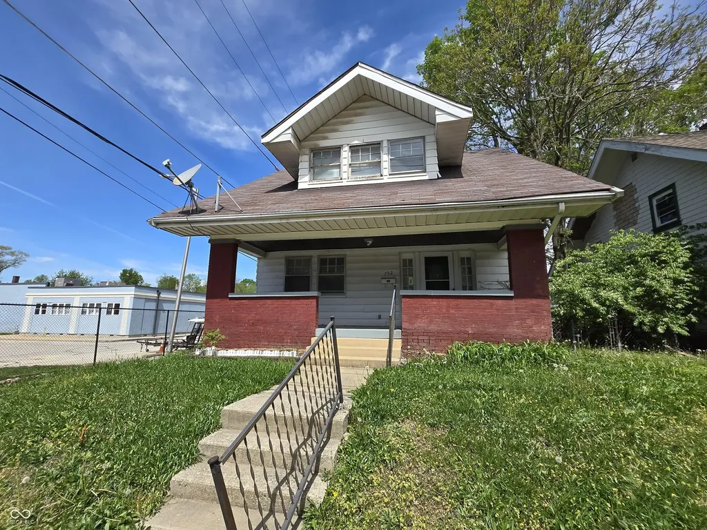 752 E 42nd Indianapolis IN 46205